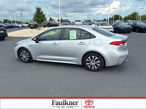 Used 2021 Toyota Corolla LE w/ Carpet Mat Package (TMS) FWD image 14