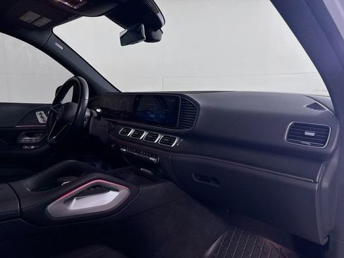 Used 2025 Mercedes-Benz GLE 450e 4MATIC image 31