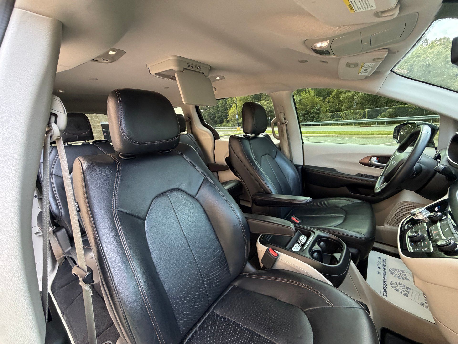 Used 2018 Chrysler Pacifica Touring-L FWD image 23