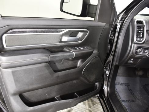 Used 2023 RAM 1500 Big Horn AWD/4WD image 36