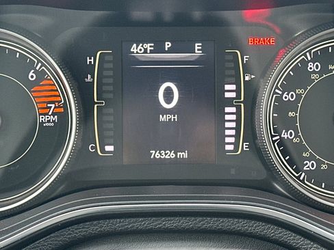 Used 2020 Jeep Cherokee Latitude Plus image 26