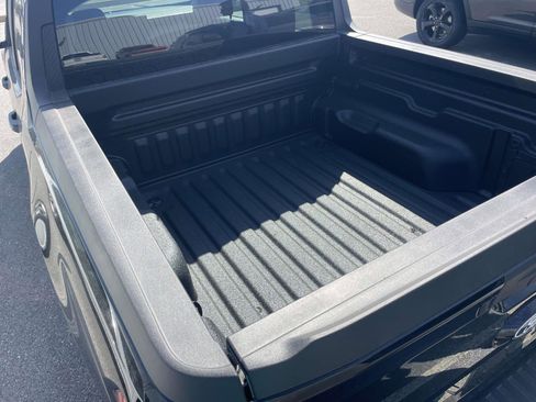 Used 2025 Chevrolet Malibu LS image 13