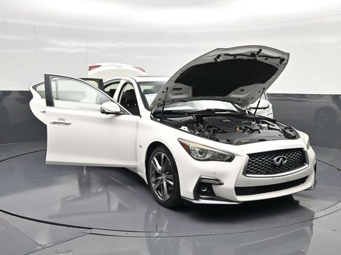 Used 2019 INFINITI Q50 Signature Edition w/ Cargo Package (L96) RWD image 33
