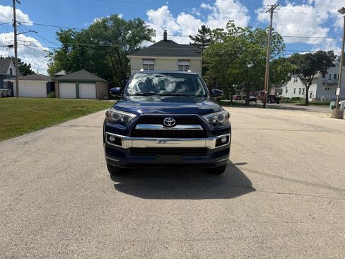 Used 2014 Toyota 4Runner Limited AWD/4WD image 2