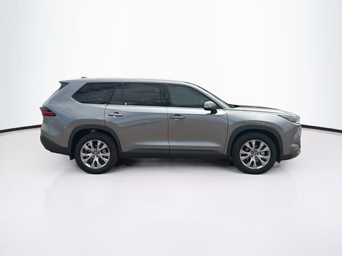 Used 2026 Toyota Grand Highlander AWD image 10