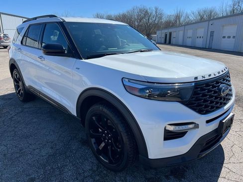 Used 2024 Ford Explorer ST-Line w/ Class IV Trailer Tow Package image 7