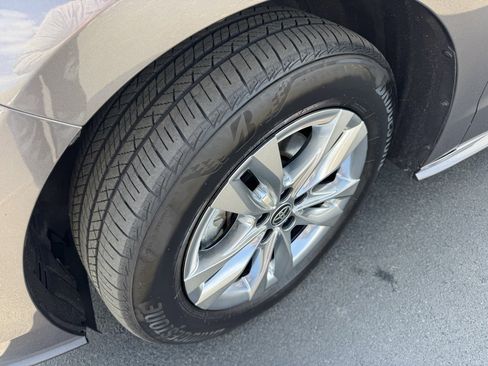 Used 2024 Toyota Sienna XLE image 15