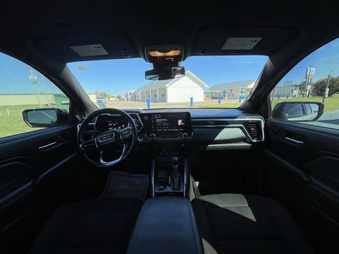 Used 2024 GMC Canyon Elevation image 10