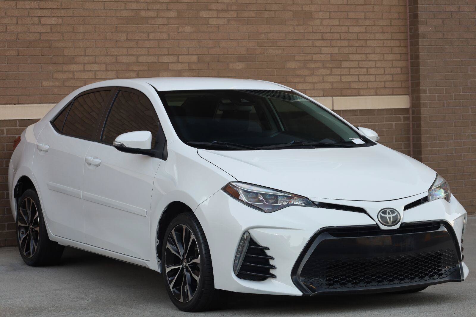 Used 2017 Toyota Corolla SE w/ Body Protection Package FWD image 7