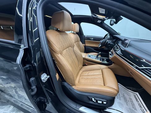 Used 2019 BMW 750i xDrive image 22