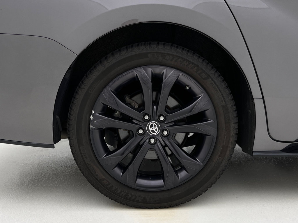 Used 2022 Toyota Sienna XSE w/ XSE Plus Package FWD image 30