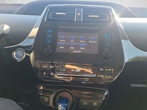 Certified 2019 Toyota Prius LE image 12