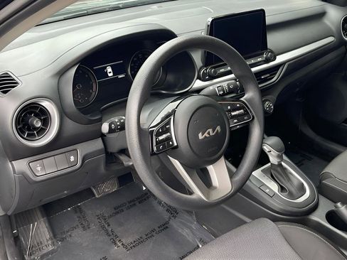 Used 2024 Kia Forte LXS image 12