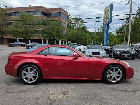 Used 2004 Cadillac XLR RWD image 6
