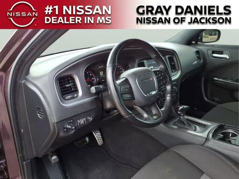 Used 2022 Dodge Charger R/T w/ Blacktop Package RWD image 9