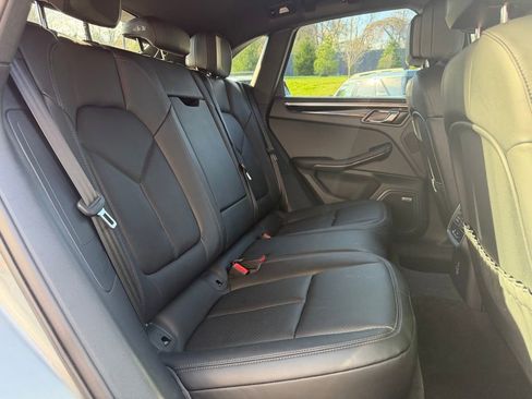 Certified 2026 Porsche Macan image 20