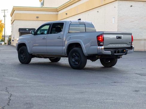 Used 2021 Toyota Tacoma SR5 image 5
