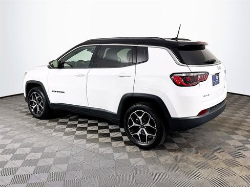 Used 2025 Jeep Compass Limited AWD/4WD image 8
