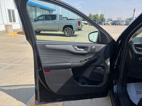 Used 2024 Ford Escape Platinum AWD/4WD image 13