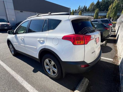 Used 2015 Toyota RAV4 XLE image 7