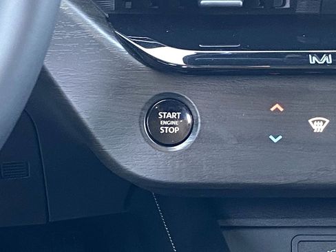 Certified 2026 Nissan Murano SV AWD/4WD image 23