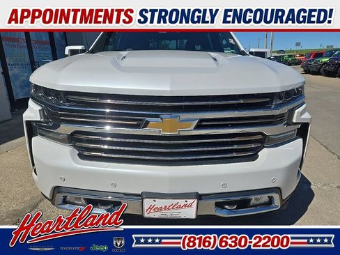 Used 2019 Chevrolet Silverado 1500 High Country w/ Safety Package II AWD/4WD image 17