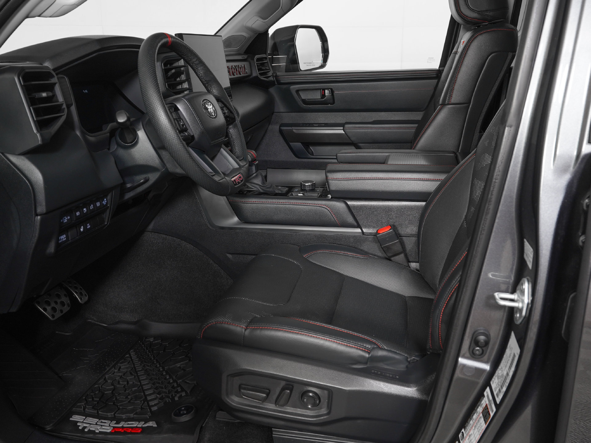 Used 2023 Toyota Sequoia TRD Pro AWD/4WD image 15