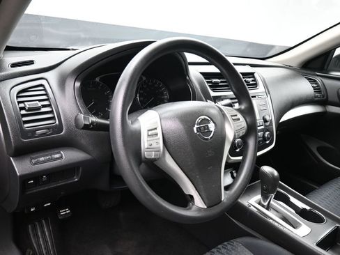 Used 2017 Nissan Altima 2.5 S w/ Power Driver Seat Package image 13