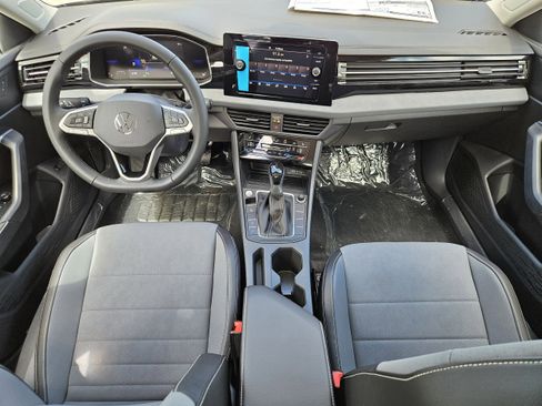 New 2025 Volkswagen Jetta SE image 13