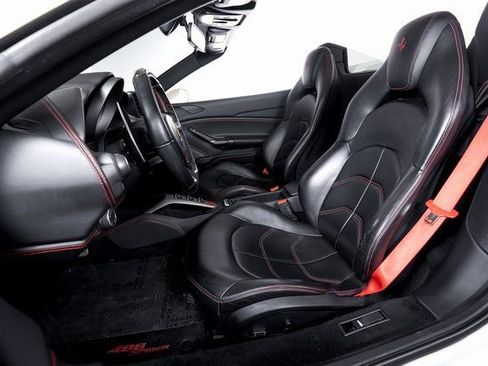Certified 2017 Ferrari 488 Spider RWD image 4