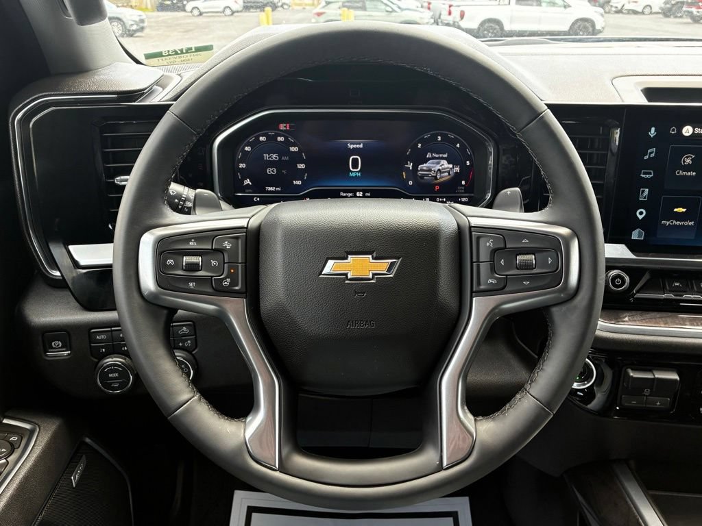 Used 2025 Chevrolet Silverado 1500 LTZ AWD/4WD image 11