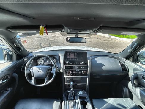 Used 2023 Nissan Armada SL w/ Midnight Edition Package image 12