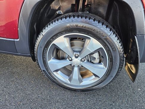 Used 2020 Jeep Cherokee Limited w/ Trailer Tow Group image 11