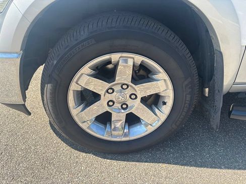 Used 2012 RAM 1500 Laramie AWD/4WD image 12