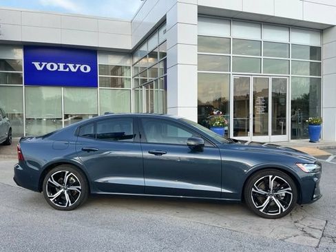 Certified 2024 Volvo S60 B5 Plus FWD image 8