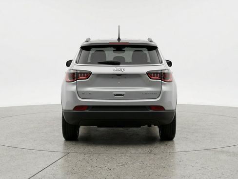 Used 2025 Jeep Compass Limited AWD/4WD image 7