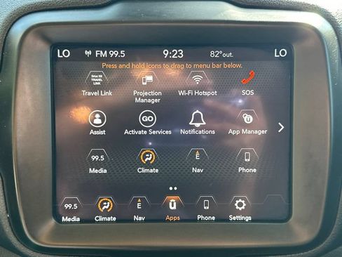 Used 2022 Jeep Renegade Latitude AWD/4WD image 28