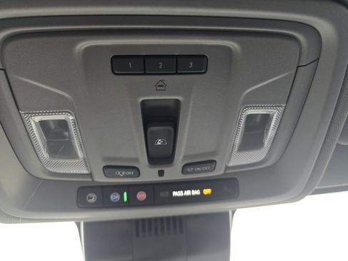 Used 2024 GMC Sierra 1500 Denali w/ Technology Package image 29