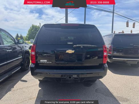 Used 2013 Chevrolet Suburban LT AWD/4WD image 6