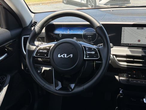 Used 2024 Kia Seltos S FWD image 23