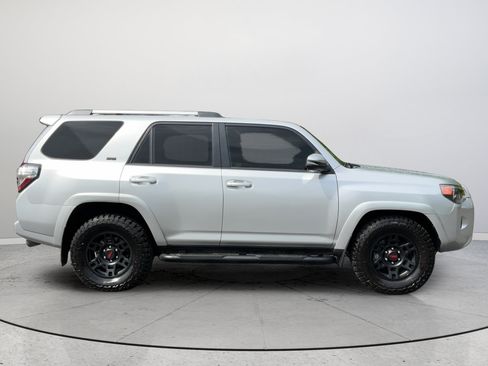 Used 2023 Toyota 4Runner SR5 Premium w/ Moonroof Package RWD image 6