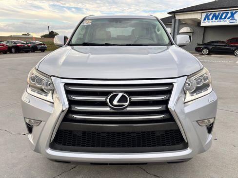 Used 2014 Lexus GX 460 image 9