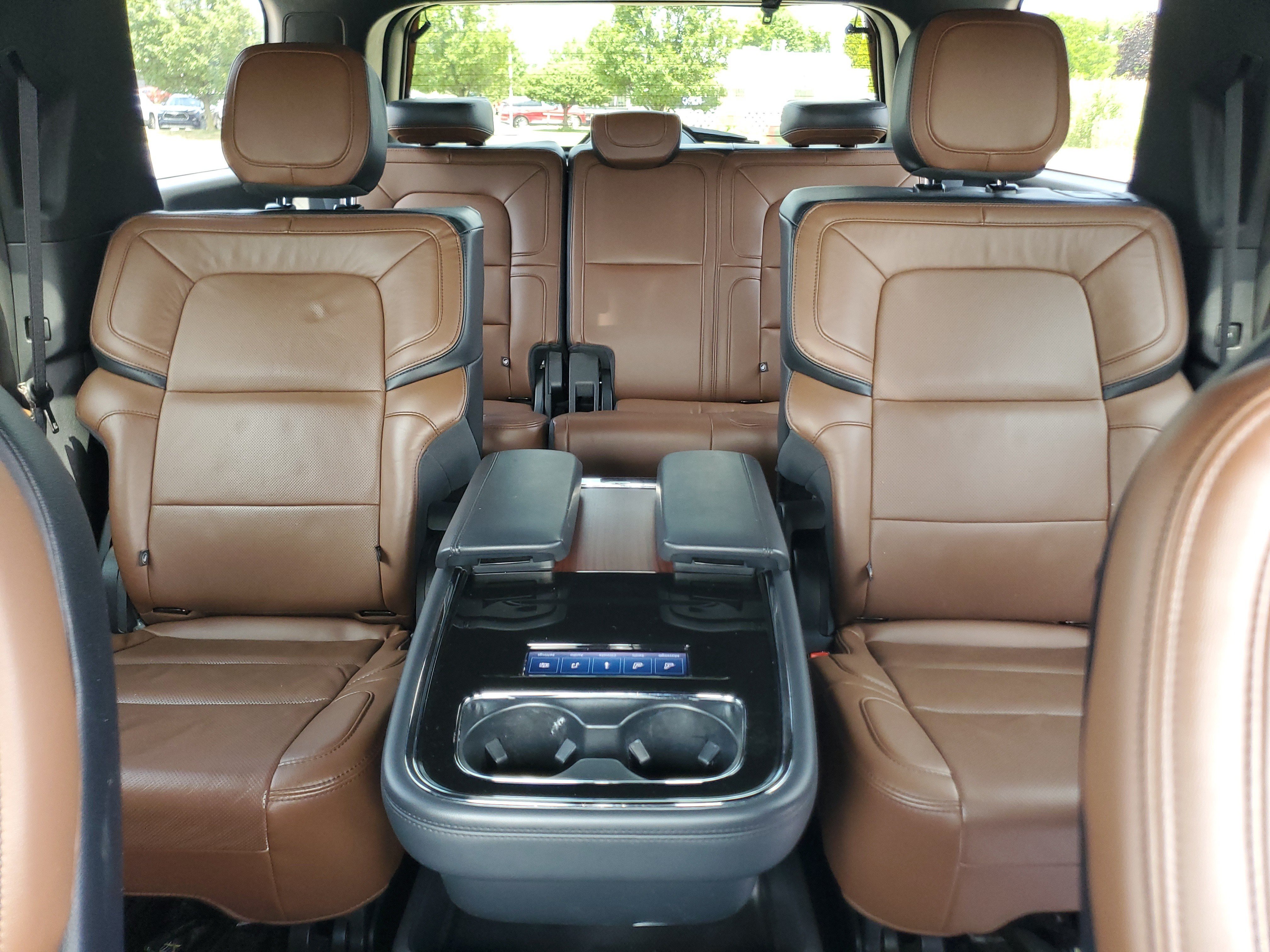 Certified 2023 Lincoln Navigator Reserve AWD/4WD image 19