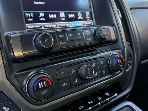 Used 2018 Chevrolet Silverado 2500 High Country w/ Duramax Plus Package image 15