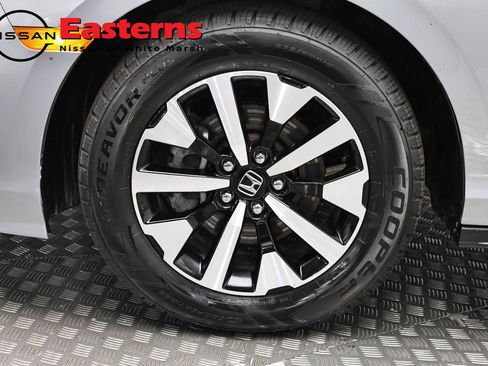 Used 2025 Honda Odyssey EX-L image 32