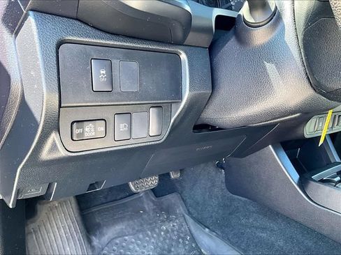 Used 2021 Toyota Tacoma SR AWD/4WD image 29