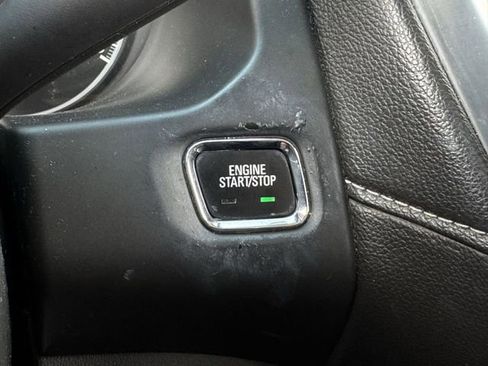 Used 2018 GMC Acadia SLE FWD image 20