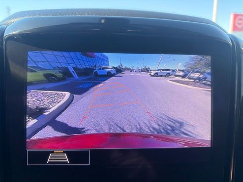 Used 2020 Chevrolet Traverse LT image 37