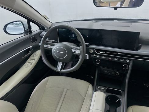 Used 2024 Hyundai Sonata SEL image 15