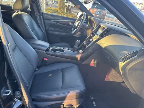 Used 2021 INFINITI Q50 Sensory image 14